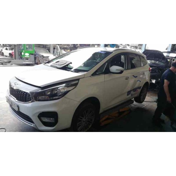 kia carens ( ) del año 2017