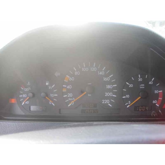 mercedes-benz clase c (w202) berlina del año 1997