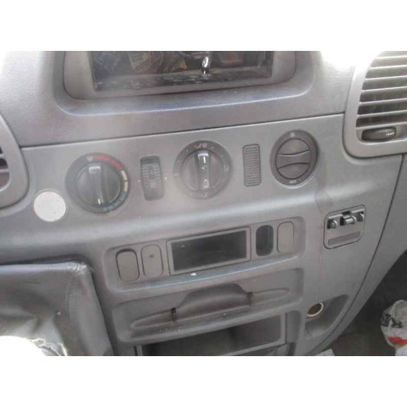 mercedes-benz sprinter 02.00  caja abierta del año 2002