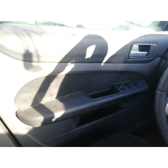 ford focus berlina (cap) del año 2007