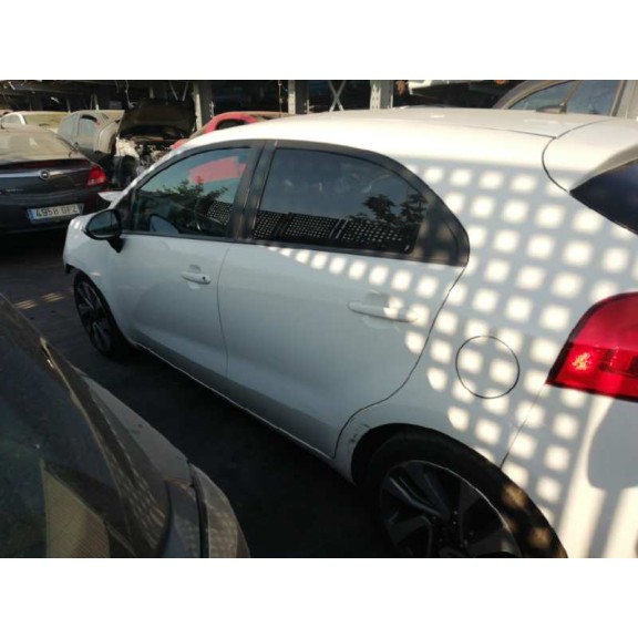 kia rio del año 2017