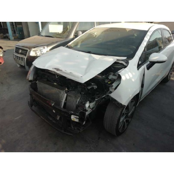 kia rio del año 2017