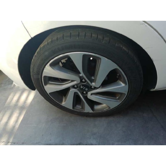 kia rio del año 2017