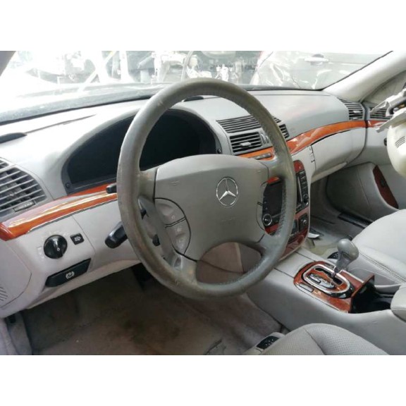 mercedes-benz clase s (w220) berlina del año 2003