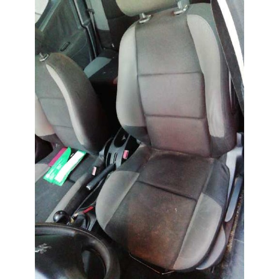 peugeot 207 del año 2007