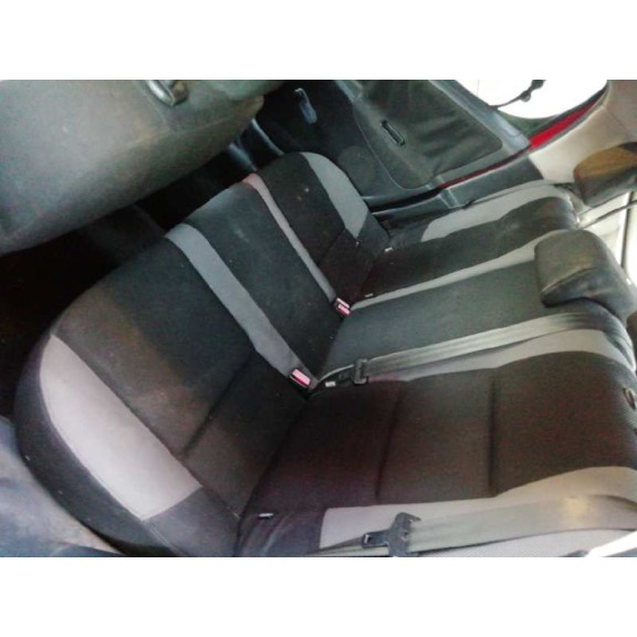 peugeot 207 del año 2007