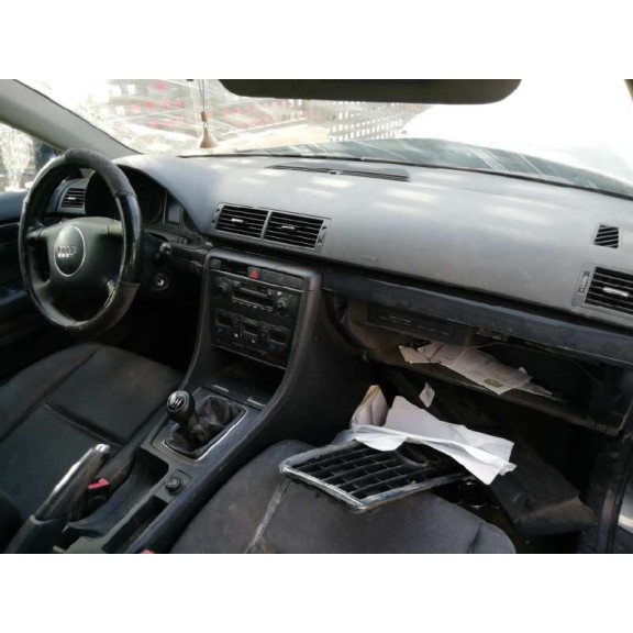 audi a4 berlina (8e) del año 2004