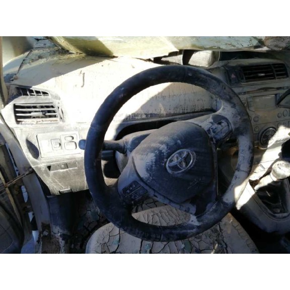 toyota verso del año 2010