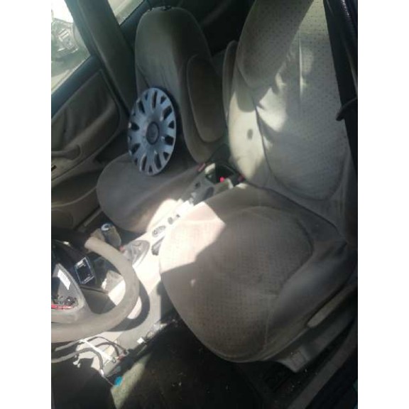 citroën c5 berlina del año 2001