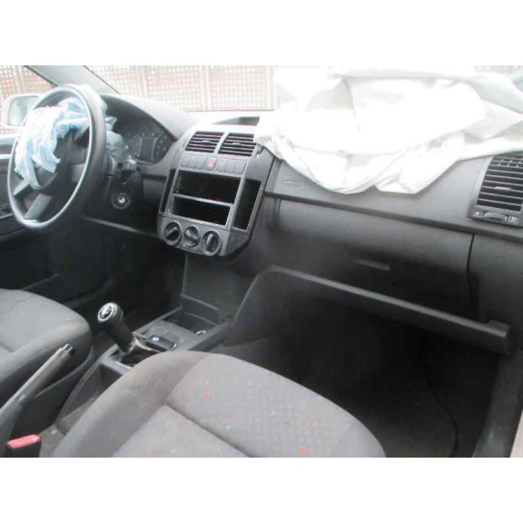 volkswagen polo (9n1) del año 2003