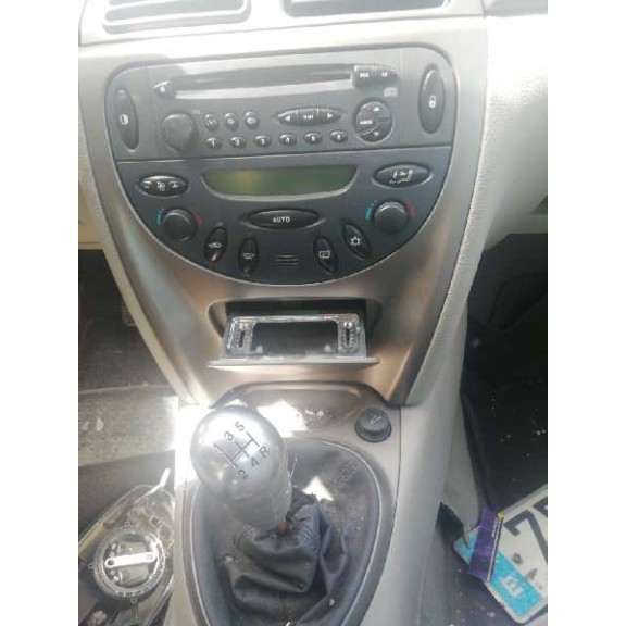 citroën c5 berlina del año 2001