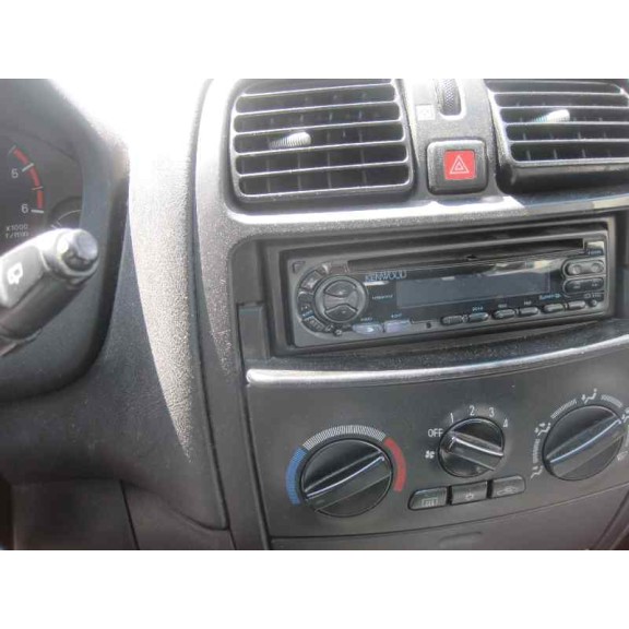 mitsubishi space star (dg0) del año 2004