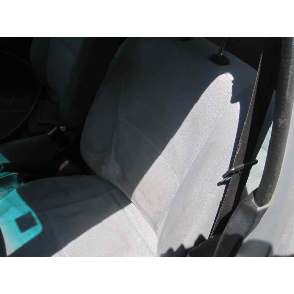 mitsubishi space star (dg0) del año 2004