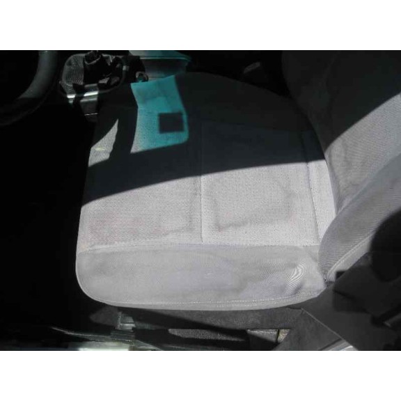 mitsubishi space star (dg0) del año 2004