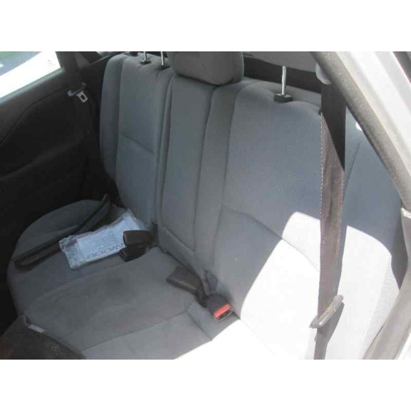 mitsubishi space star (dg0) del año 2004