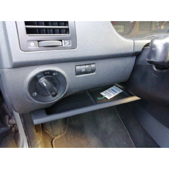 volkswagen polo (9n1) del año 2003