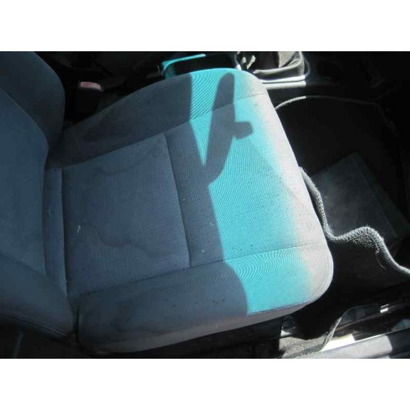 mitsubishi space star (dg0) del año 2004