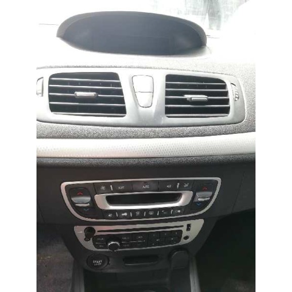 renault megane iii sport tourer del año 2013