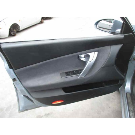 nissan primera berlina (p12) del año 2004