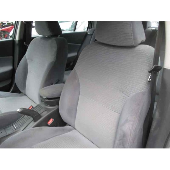 nissan primera berlina (p12) del año 2004