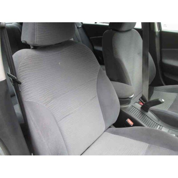 nissan primera berlina (p12) del año 2004