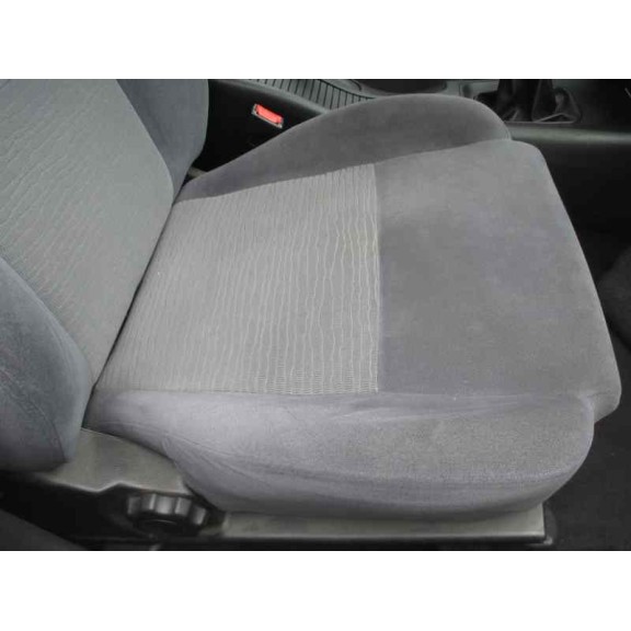 nissan primera berlina (p12) del año 2004