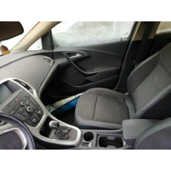 opel astra j lim. del año 2014