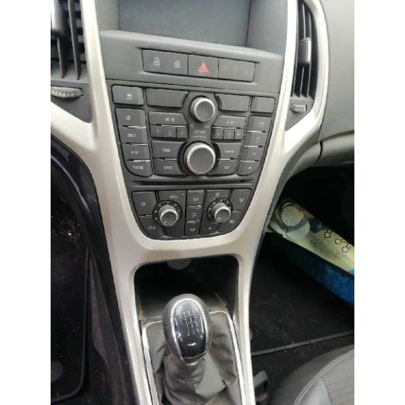 opel astra j lim. del año 2014