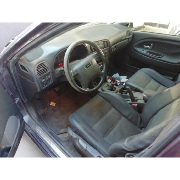 volvo v40 familiar del año 2001