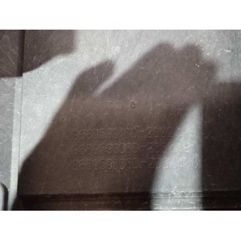 Recambio de panel frontal para peugeot 308 sport referencia OEM IAM 9680590180  