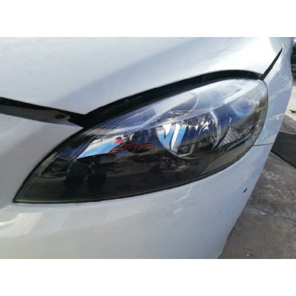 volvo v40 del año 2017