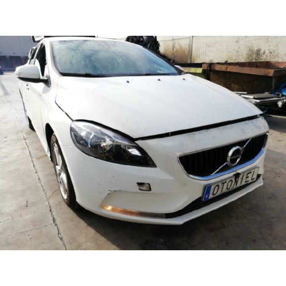 volvo v40 del año 2017