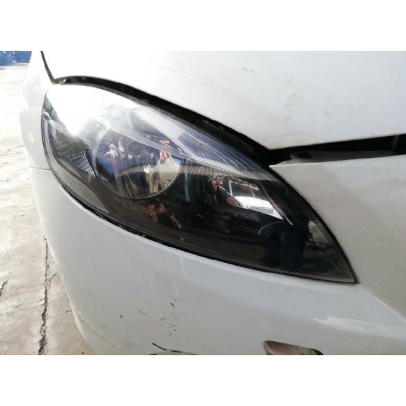 volvo v40 del año 2017