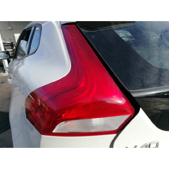 volvo v40 del año 2017