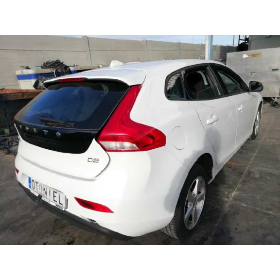 volvo v40 del año 2017