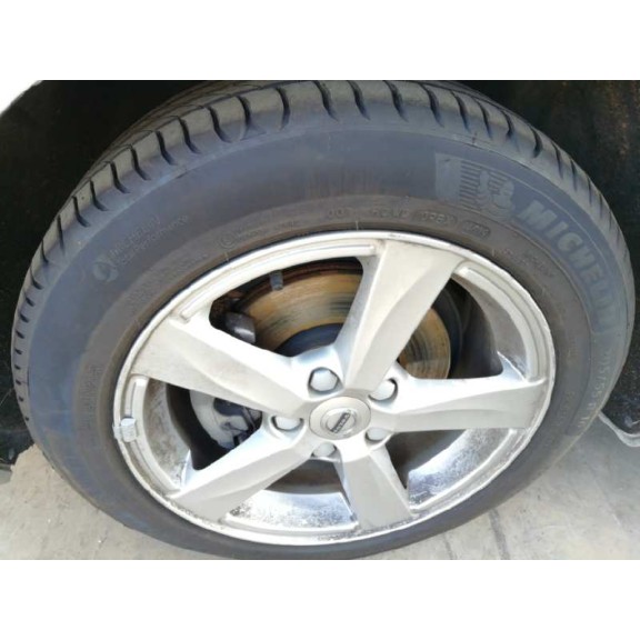 volvo v40 del año 2017