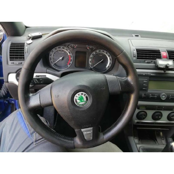 skoda octavia berlina (1z3) del año 2008