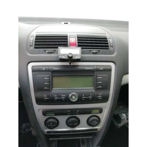 skoda octavia berlina (1z3) del año 2008