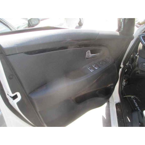 kia carens ( ) del año 2016