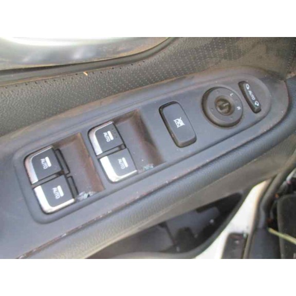 kia carens ( ) del año 2016