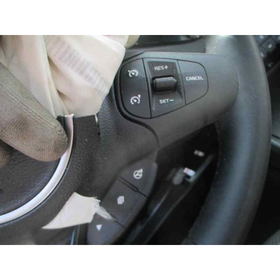 kia carens ( ) del año 2016