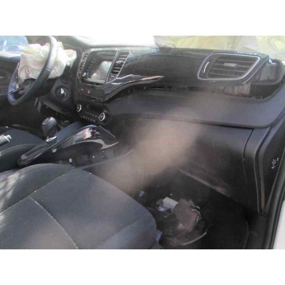 kia carens ( ) del año 2016