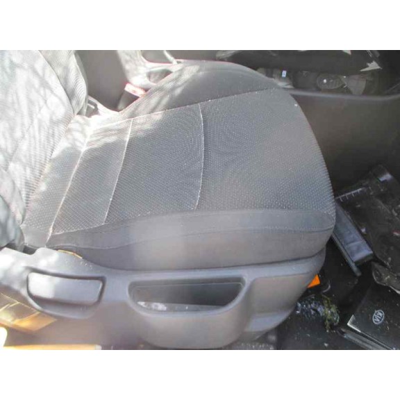 kia carens ( ) del año 2016