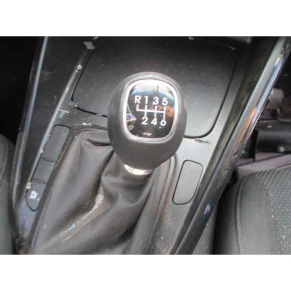 kia carens ( ) del año 2016