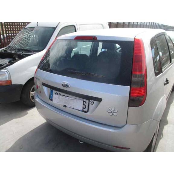 ford fiesta (cbk) del año 2004