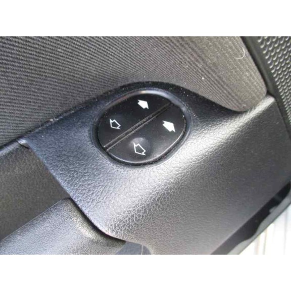 ford fiesta (cbk) del año 2004