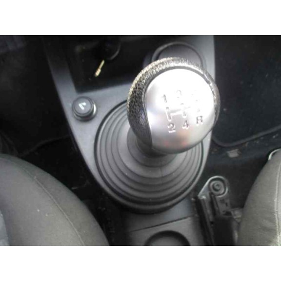 ford fiesta (cbk) del año 2004