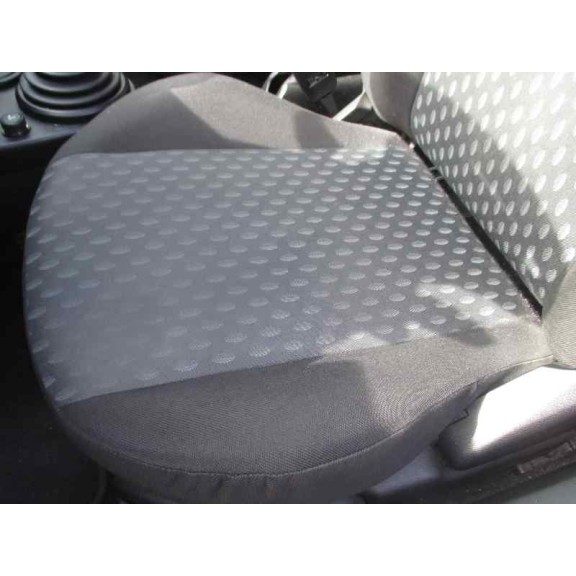 ford fiesta (cbk) del año 2004