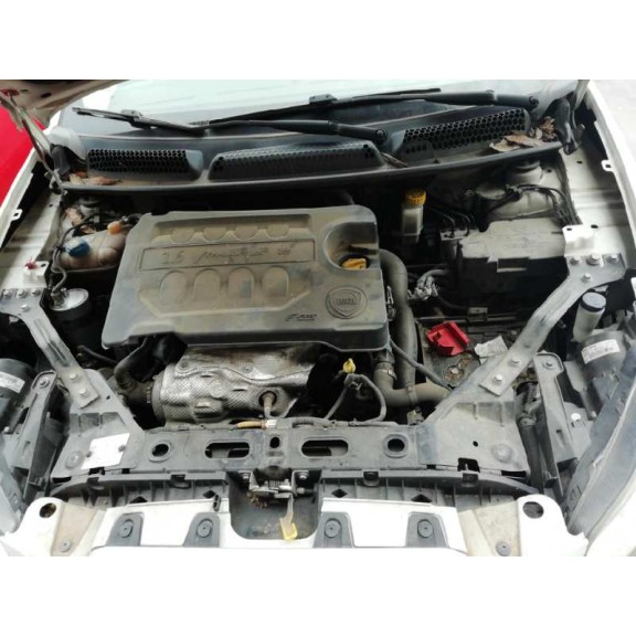 lancia delta (181) del año 2013