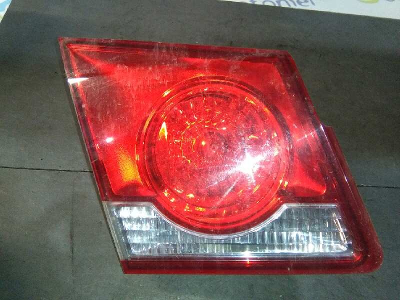 Recambio de piloto trasero izquierdo interior para chevrolet cruze ls referencia OEM IAM  INTERIOR 